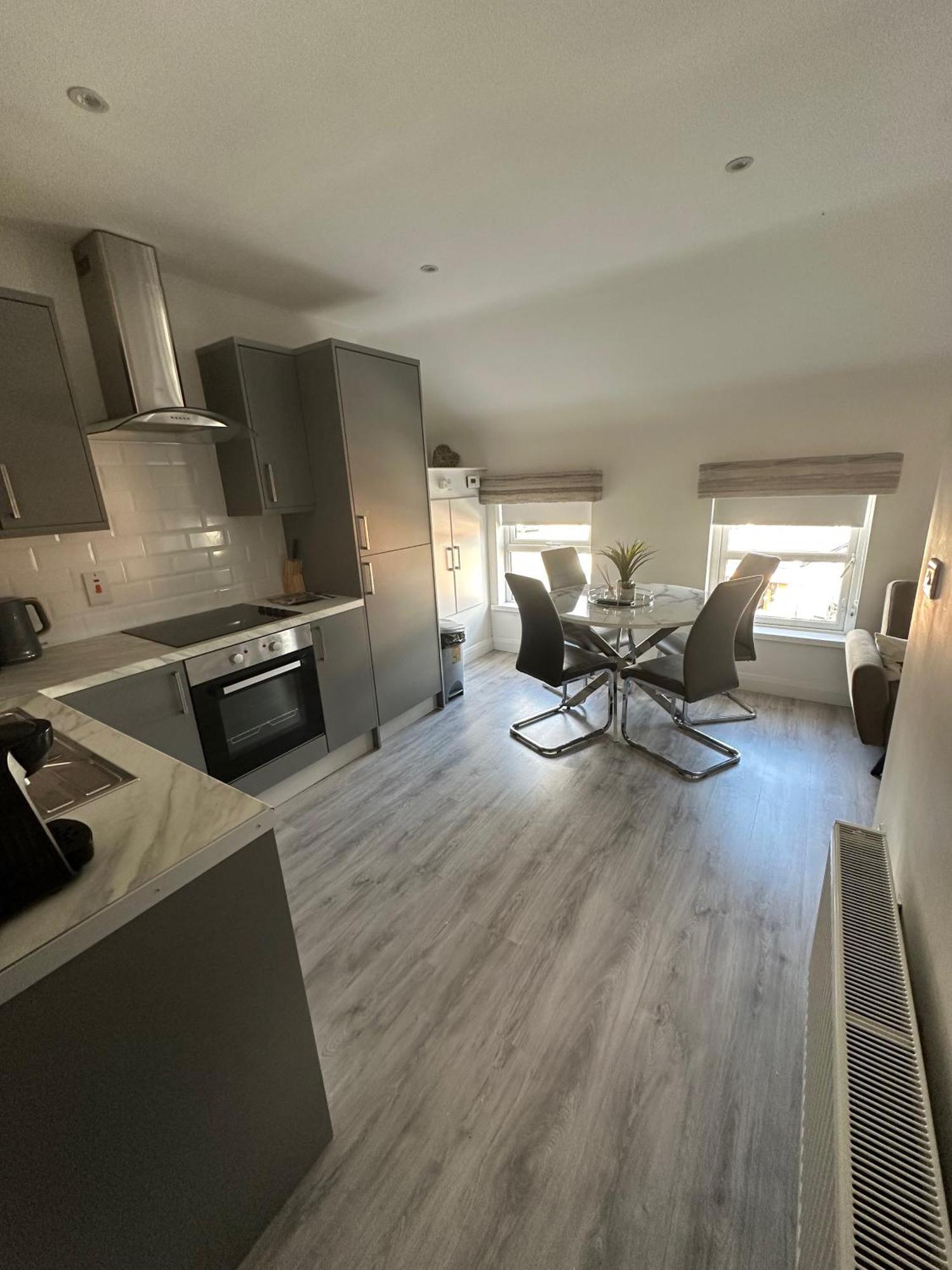 Westland Suites - Stylish, Modern, Elegant, Central Apartments A ロンドンデリー エクステリア 写真