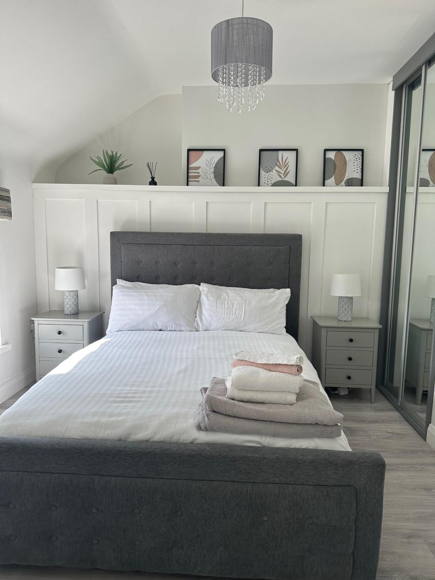 Westland Suites - Stylish, Modern, Elegant, Central Apartments A ロンドンデリー エクステリア 写真